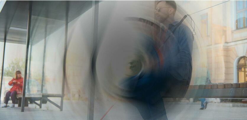 Image d'exemple de vision périphérique (on ne voit pas le centre) pour montrer aux personnes voyantes à quoi cela peut ressembler