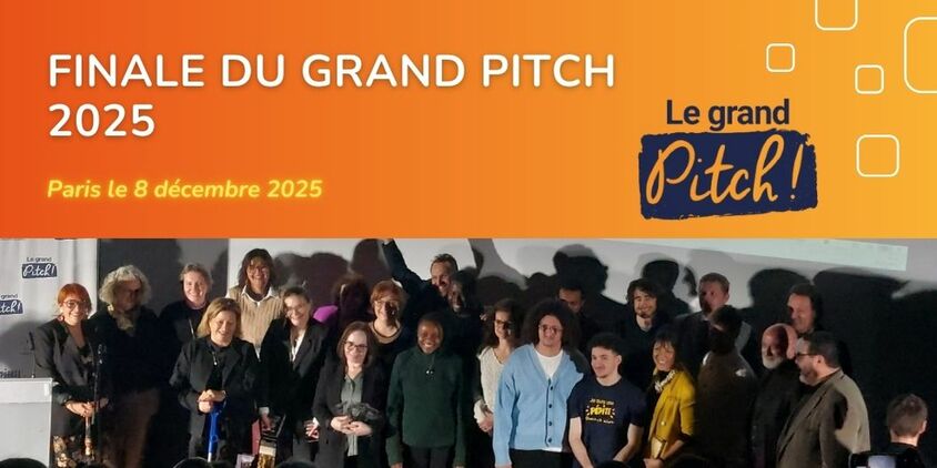 Photo de groupe lors de la cérémonie du 8 décembre 2025